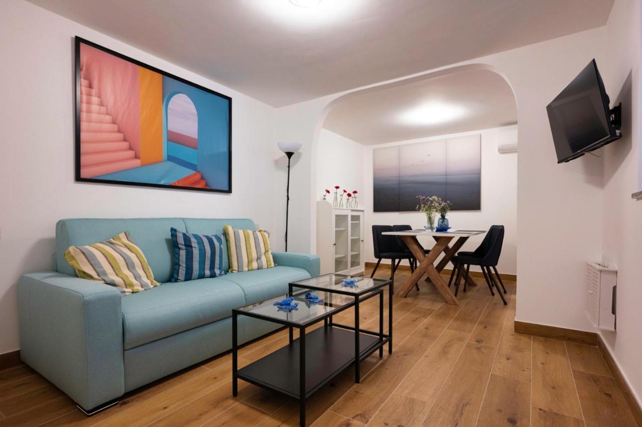 Diomira Apartment Taormina Bagian luar foto